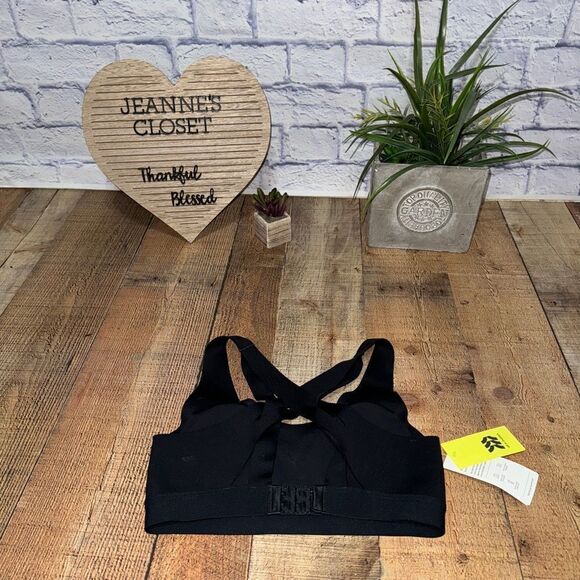 All in Motion Women's small Support Black Strappy Back Bonded Bra NWT - Picture 6 of 8